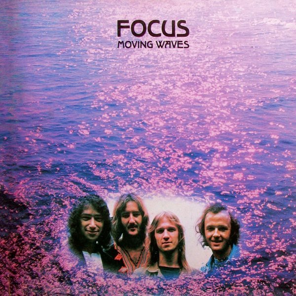 Moving Waves FOCUS